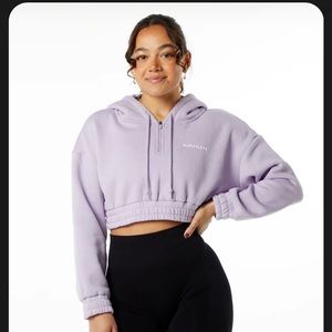 Cropped alphalete half zip in misty lilac